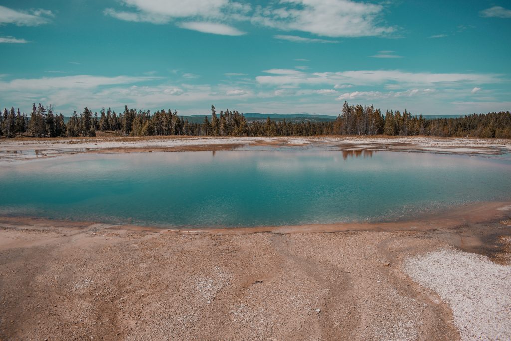 Lake inside Yellowstone - National Parks Tour