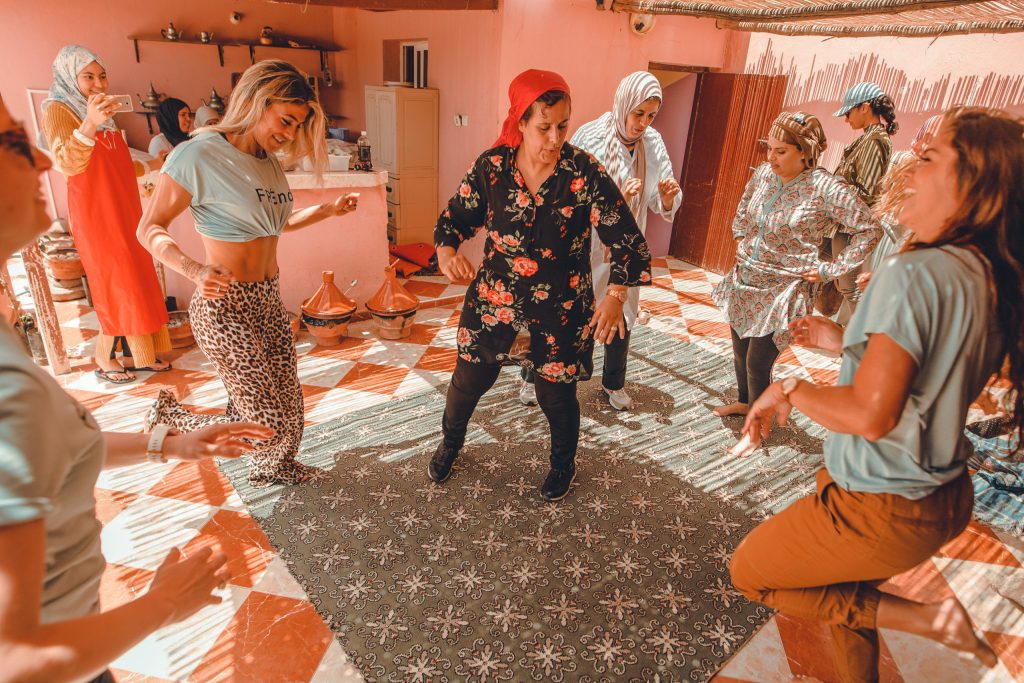 FRÉ Skincare ambassadors dancing in Morocco 