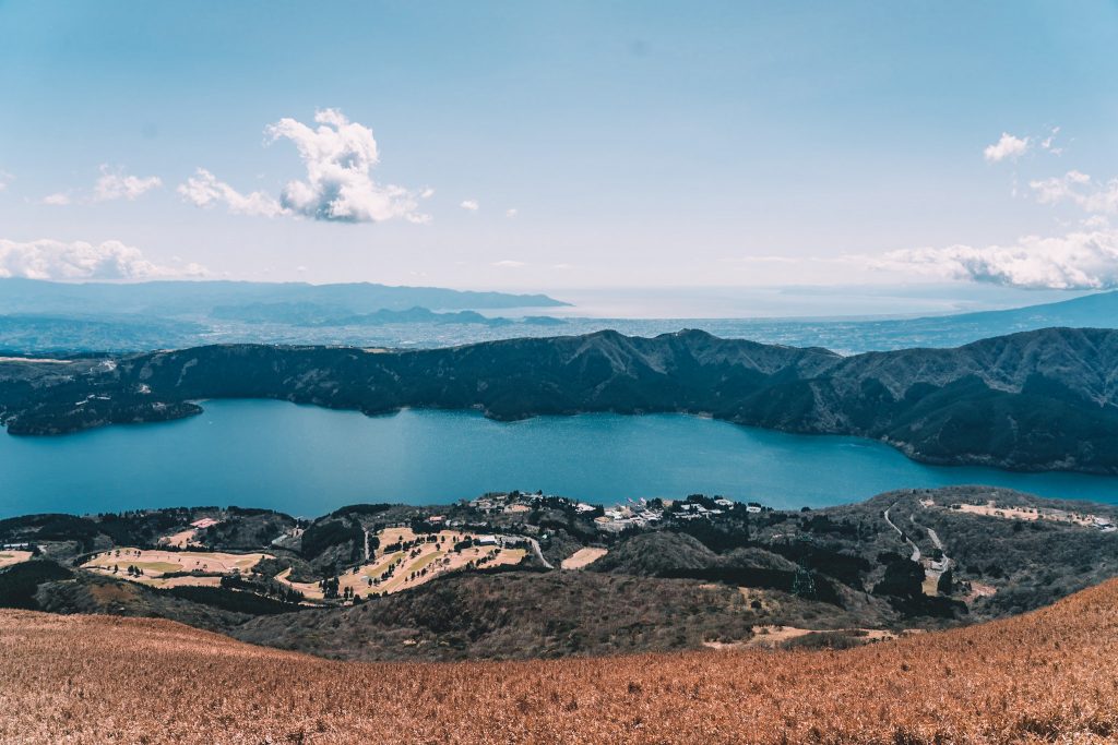 views of the lake in Hakone from Komagatake ropeway